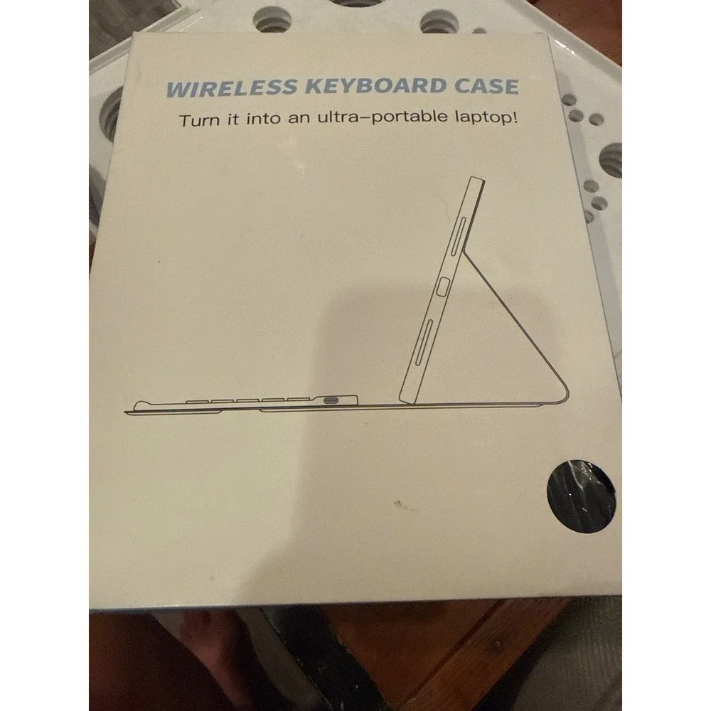 Wireless Keyboard Case Magnetic Detachable Folio with Pencil Holder Type-C New